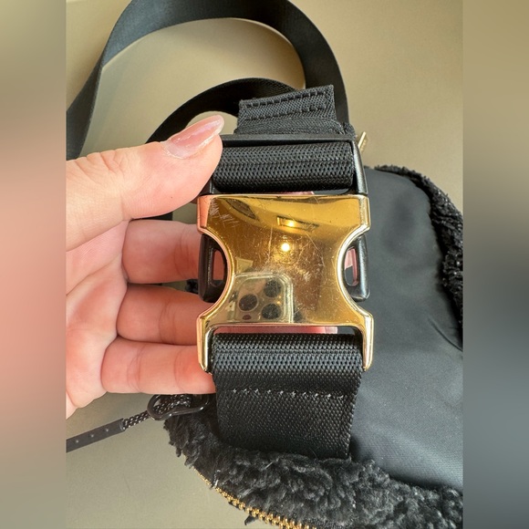 Lululemon Fleece Everywhere Belt Bag - Picture 8 of 14